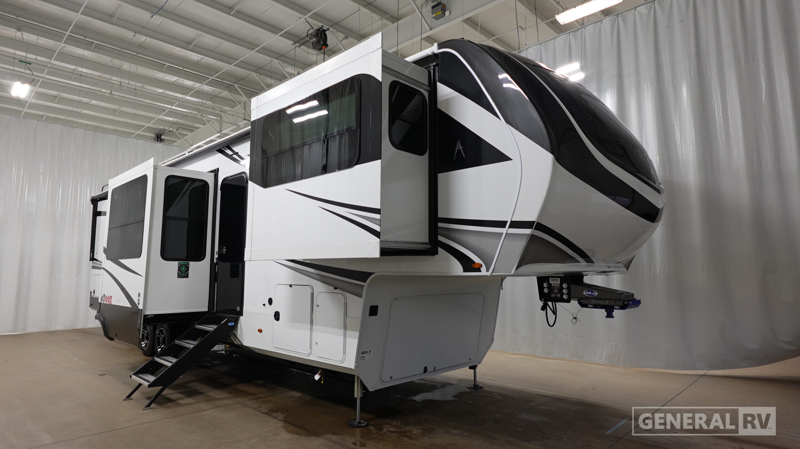 2027 Grand Design SOLITUDE 380FL in winter garden FL