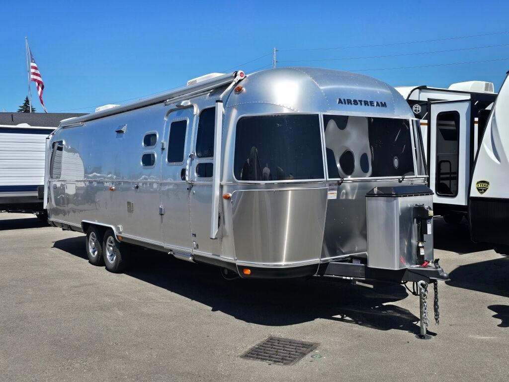 2025 Airstream Classic Limited 30RB in kent WA