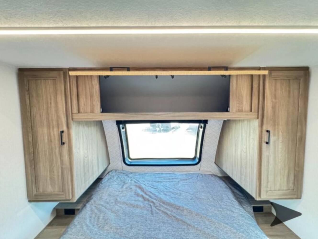 A photo of this 2026 Coachmen Rv Freedom Express Ultra Lite 271BHE