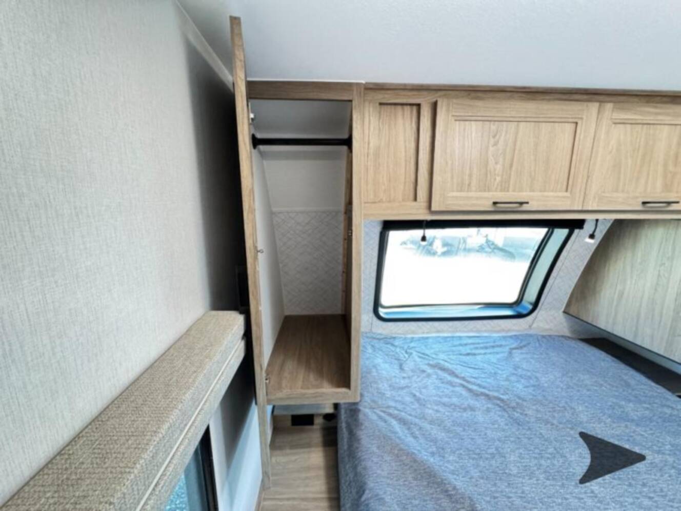 A photo of this 2026 Coachmen Rv Freedom Express Ultra Lite 271BHE