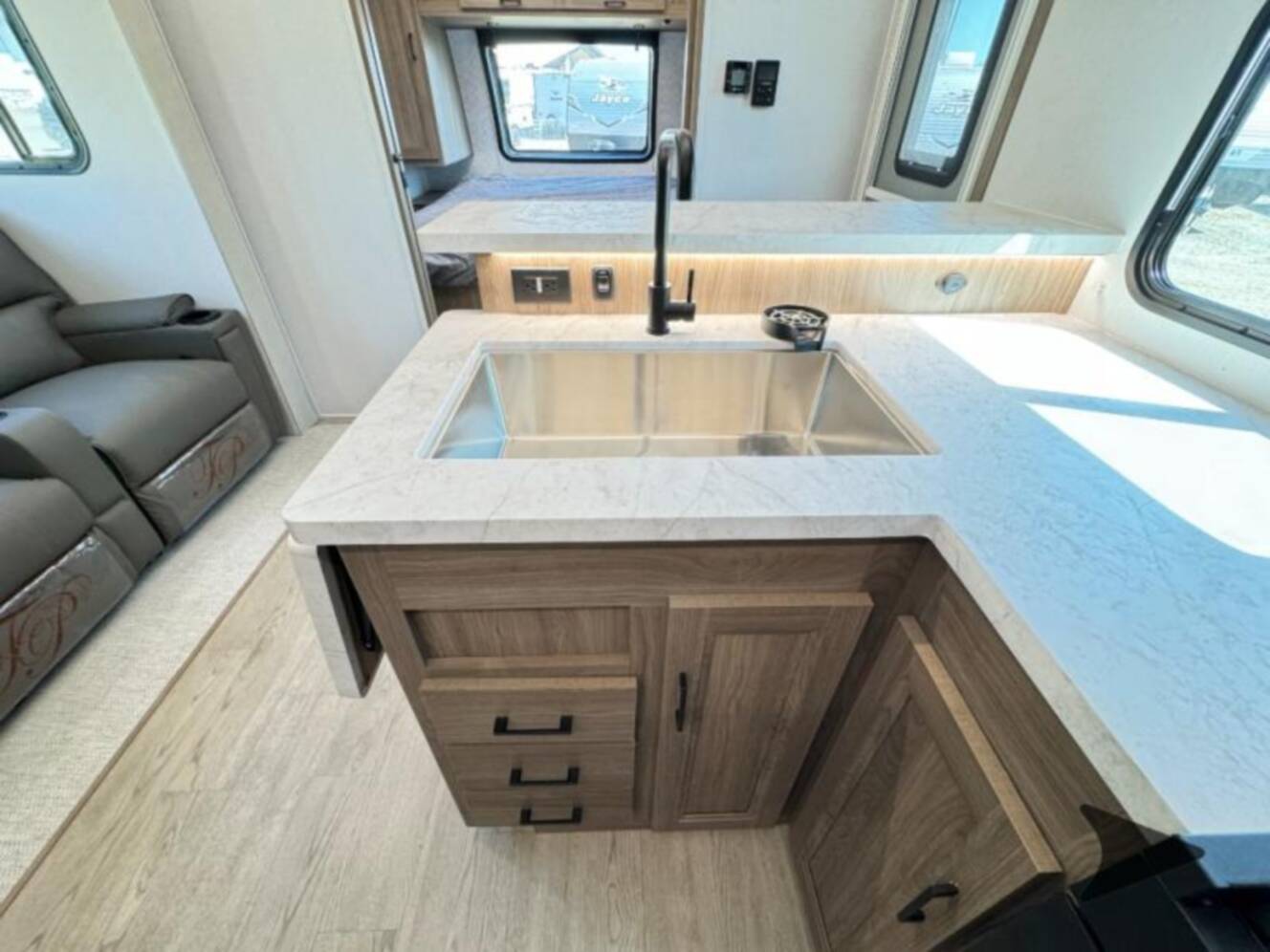 A photo of this 2026 Coachmen Rv Freedom Express Ultra Lite 271BHE