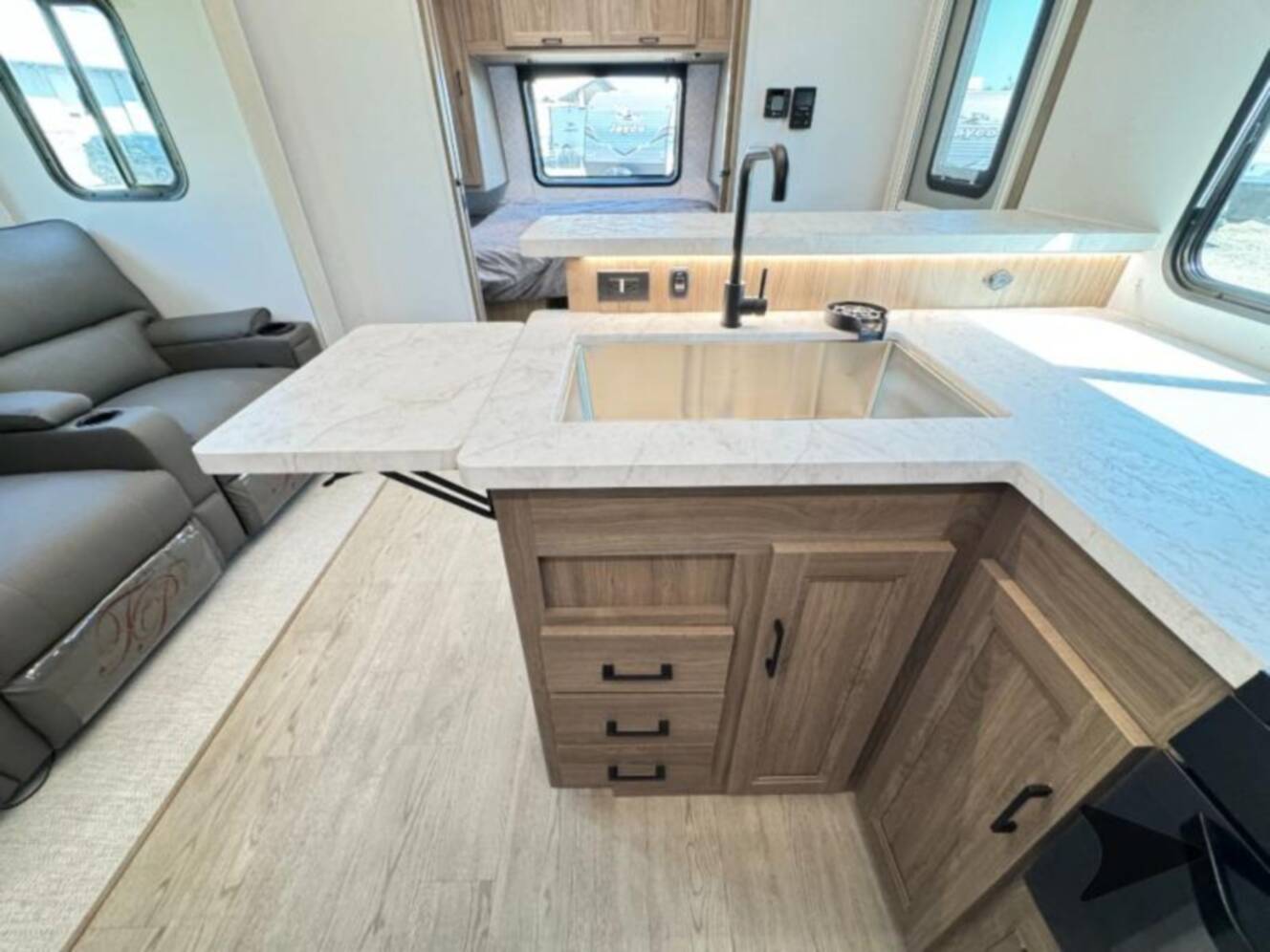A photo of this 2026 Coachmen Rv Freedom Express Ultra Lite 271BHE