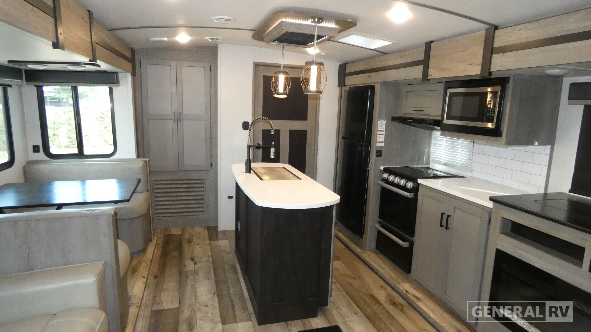 2021 Keystone OUTBACK 340BH in dover FL