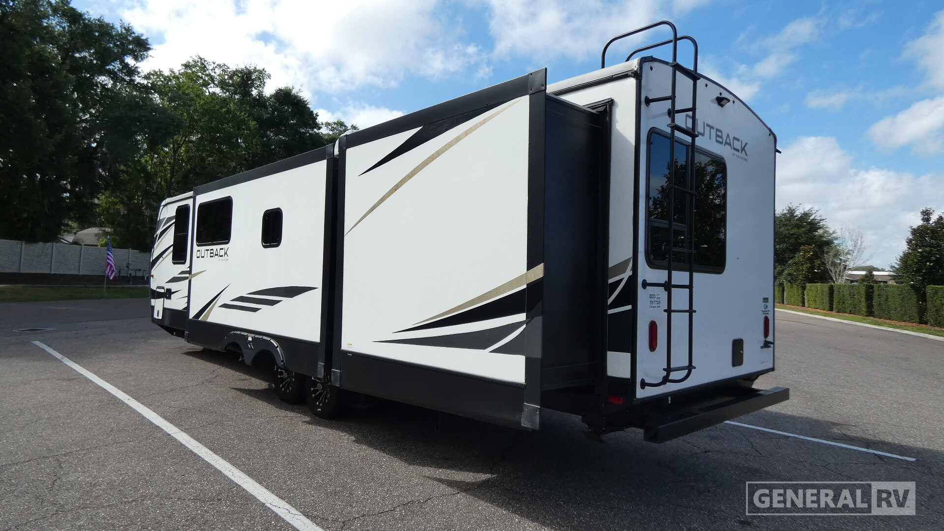 2021 Keystone OUTBACK 340BH in dover FL