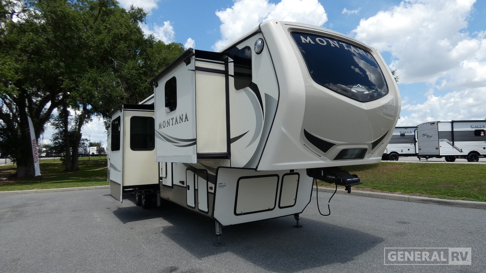 2018 Keystone MONTANA 3820FK RV