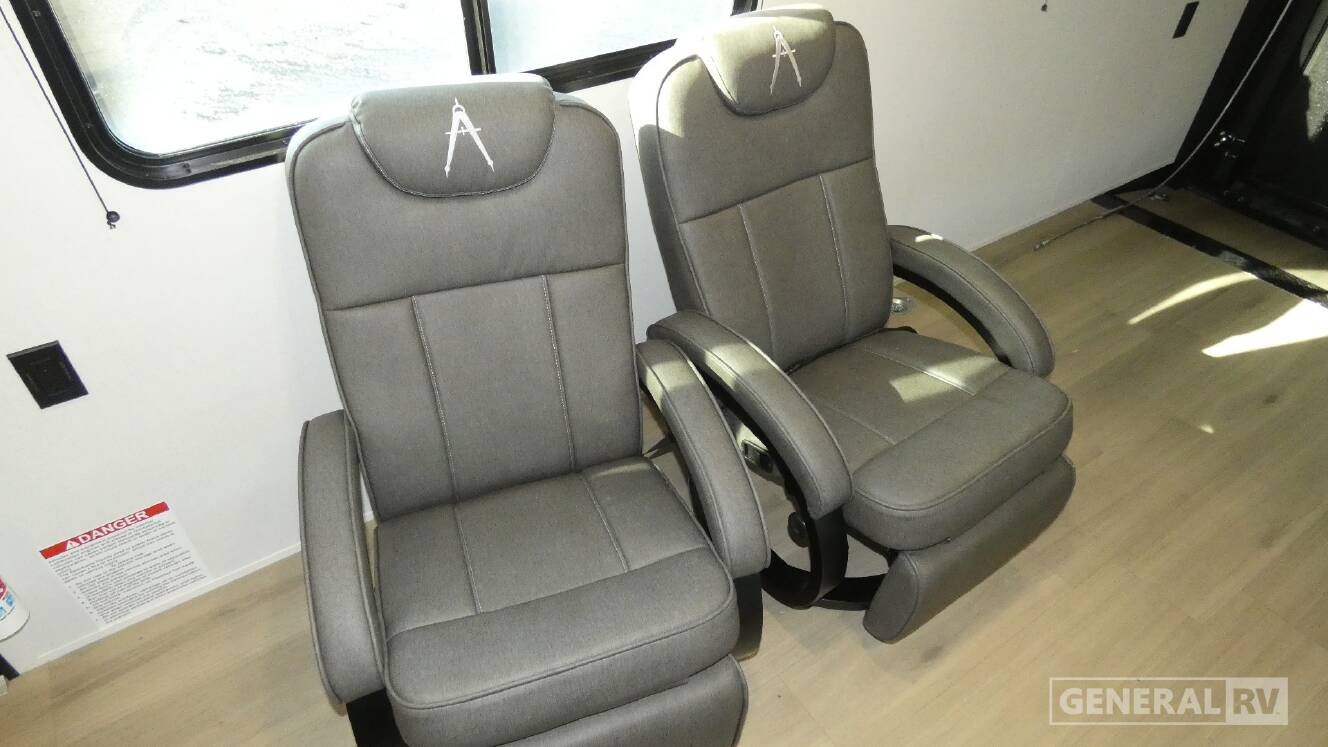 A photo of this 2026 Grand Design MOMENTUM MAV 22MAV