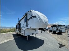 2025 Forest River Cherokee Arctic Wolf 331BH Review image