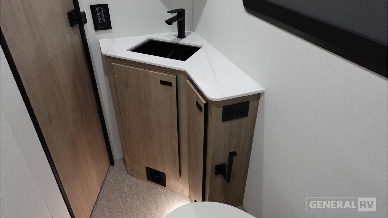 A photo of this 2026 Grand Design Lineage Series M 25FW