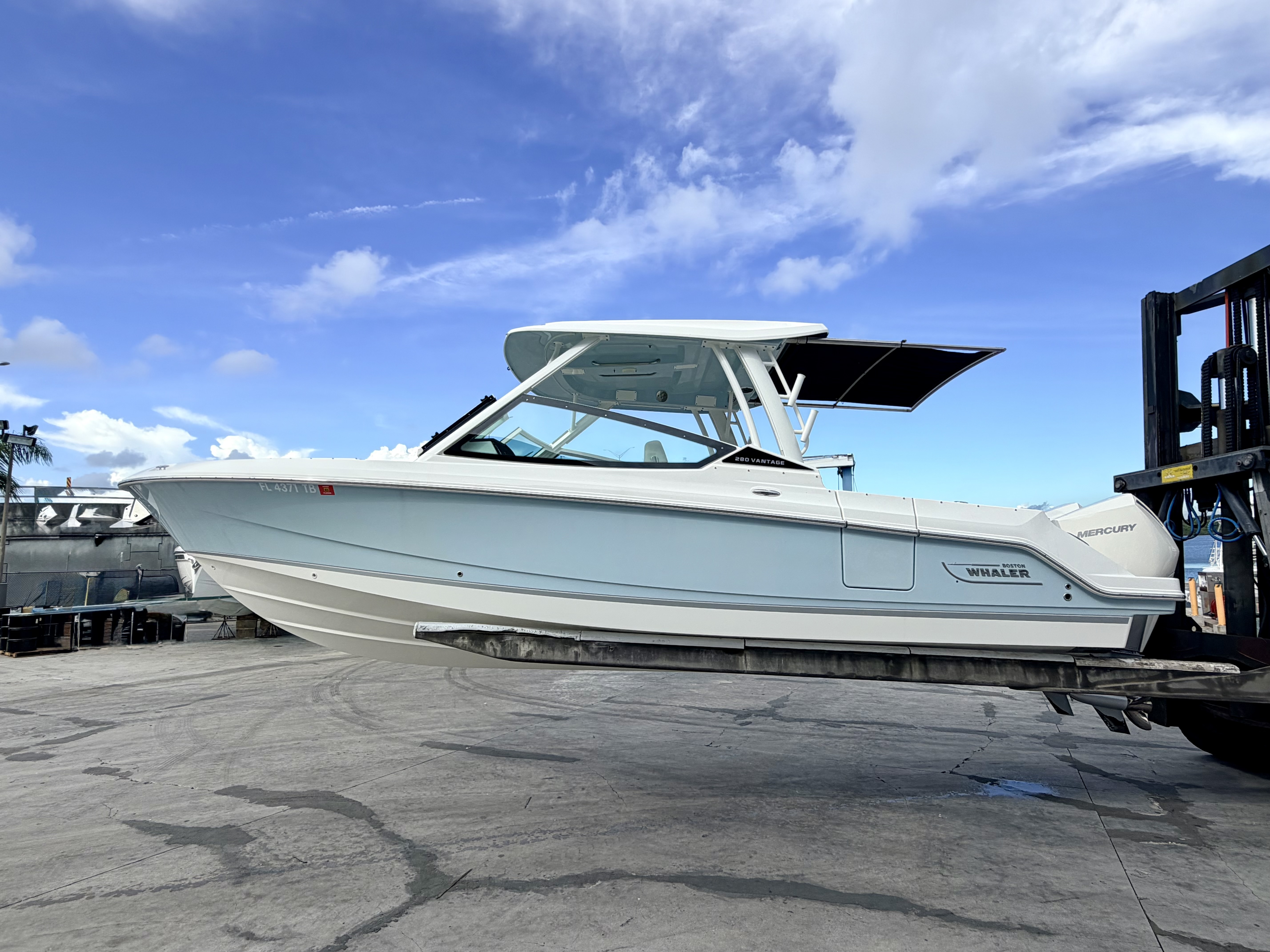 2022 Boston Whaler 280 VANTAGE in jupiter FL