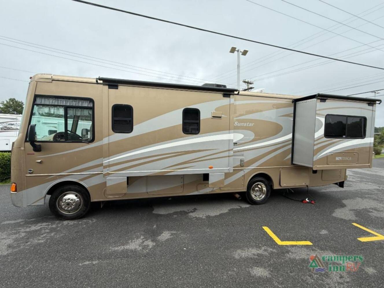 A photo of this 2012 Itasca Sunstar 30T