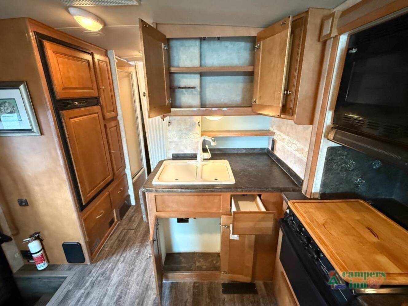 A photo of this 2012 Itasca Sunstar 30T