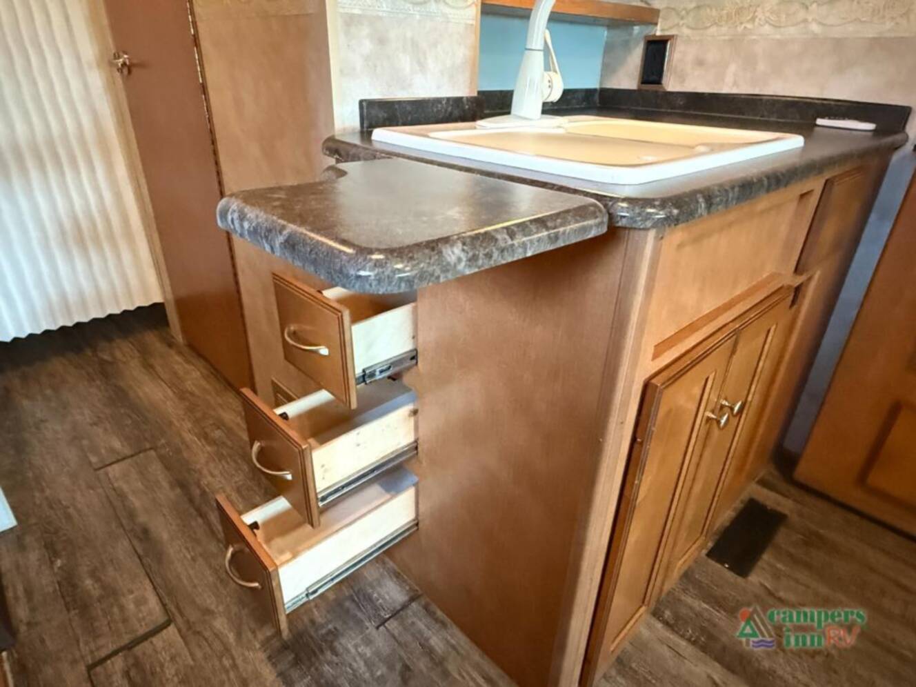 A photo of this 2012 Itasca Sunstar 30T