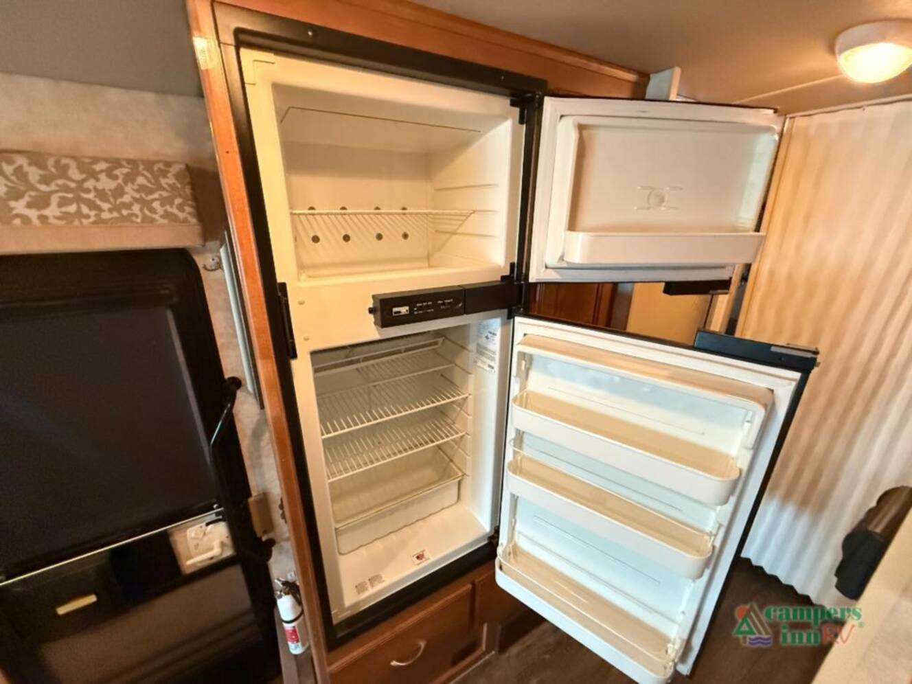 A photo of this 2012 Itasca Sunstar 30T