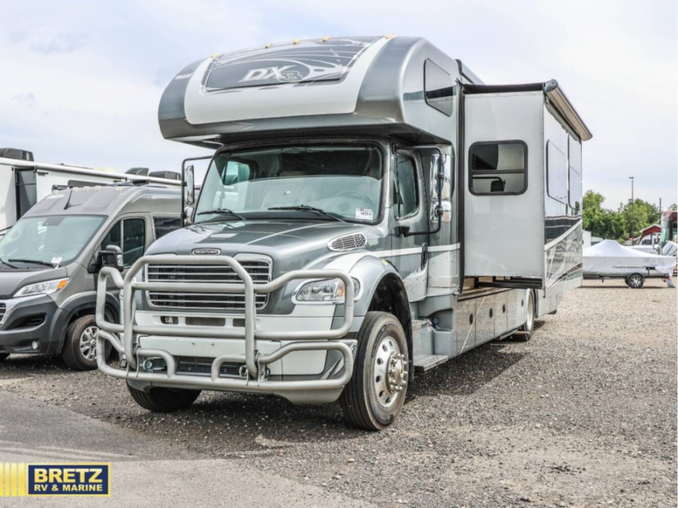 A photo of this 2020 Dynamax DX3 37TS