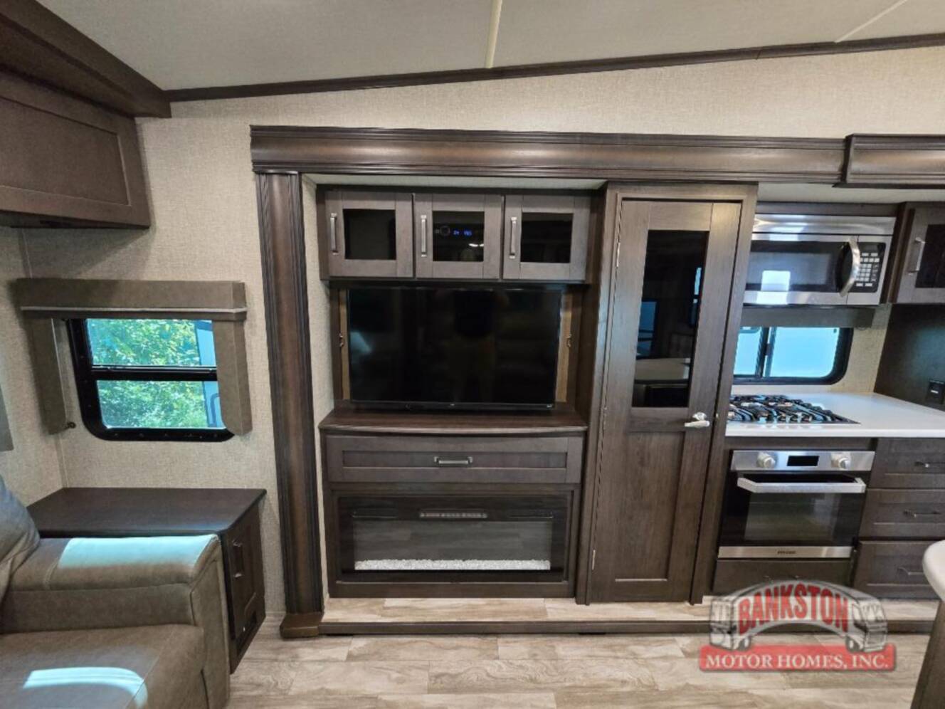 A photo of this 2023 Grand Design Reflection 337RLS