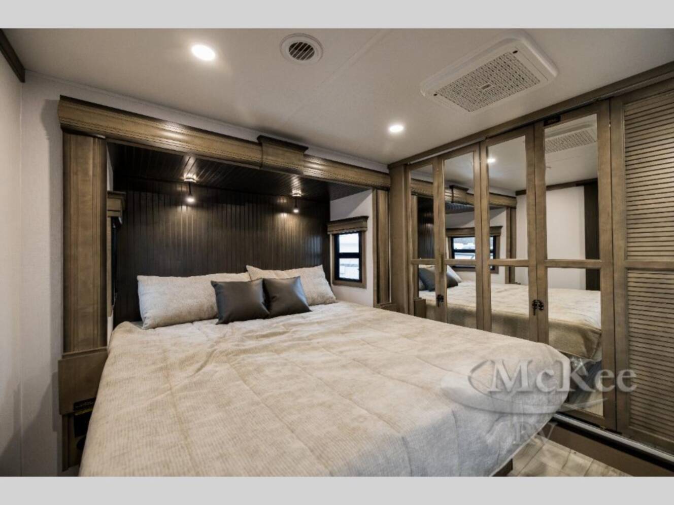 A photo of this 2026 Keystone Rv Montana 3231CK