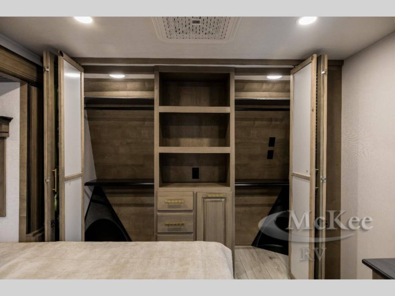 A photo of this 2026 Keystone Rv Montana 3231CK