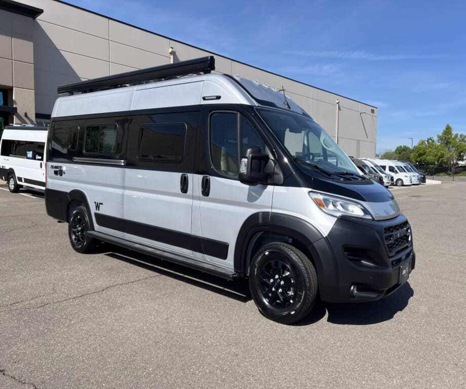 2027 Winnebago TRAVATO BU259K in west sacramento CA