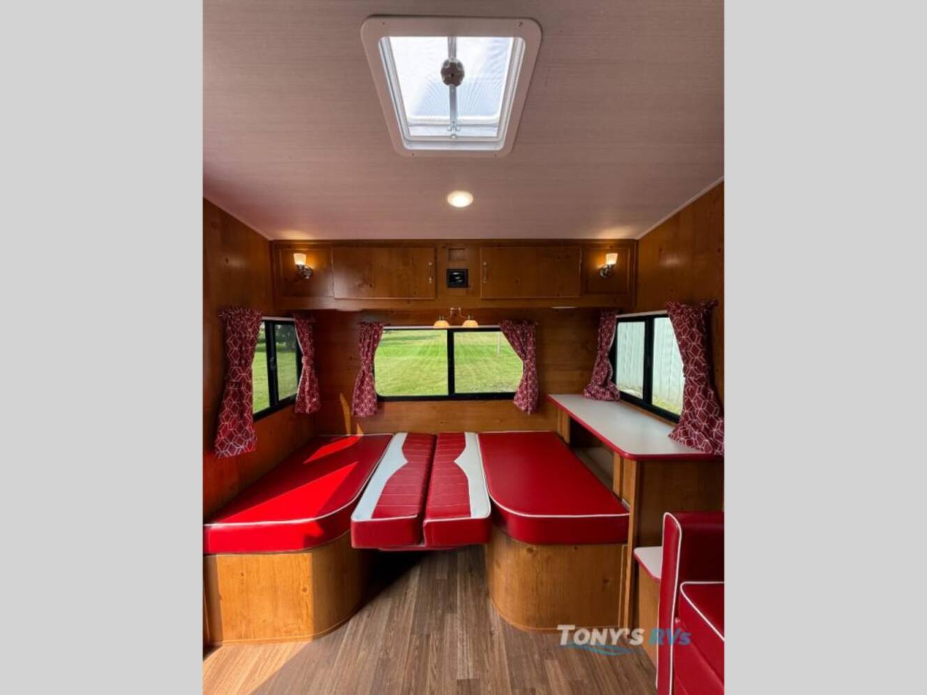 A photo of this 2027 Gulf Stream Rv Vintage Cruiser 23RSS