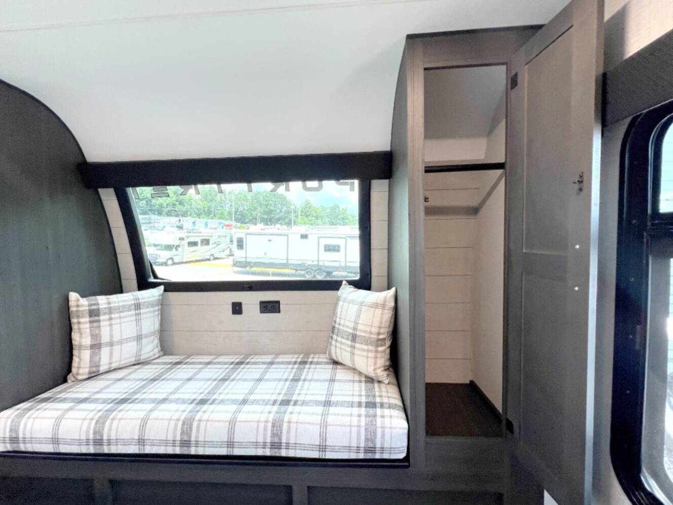 A photo of this 2026 Venture Rv SportTrek 363VFR