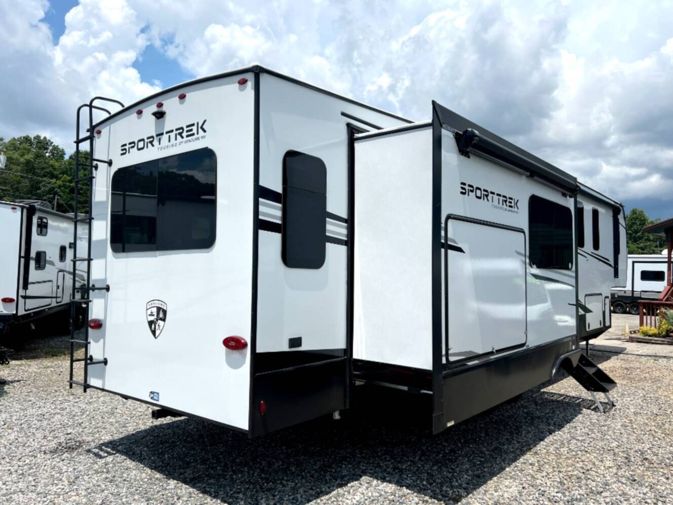 A photo of this 2026 Venture Rv SportTrek 363VFR