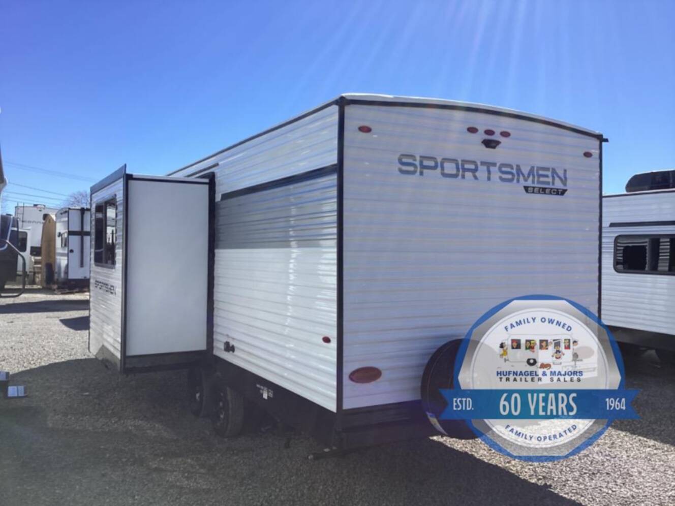 A photo of this 2027 Kz Sportsmen Select 241BHSL