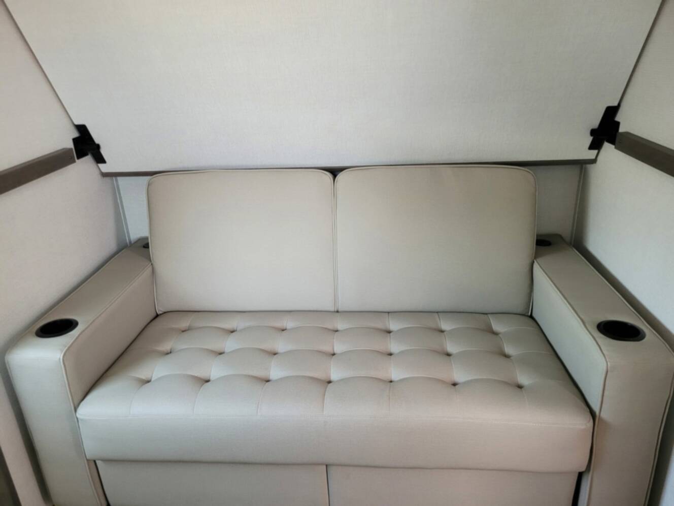 A photo of this 2026 Grand Design Transcend 325BHT