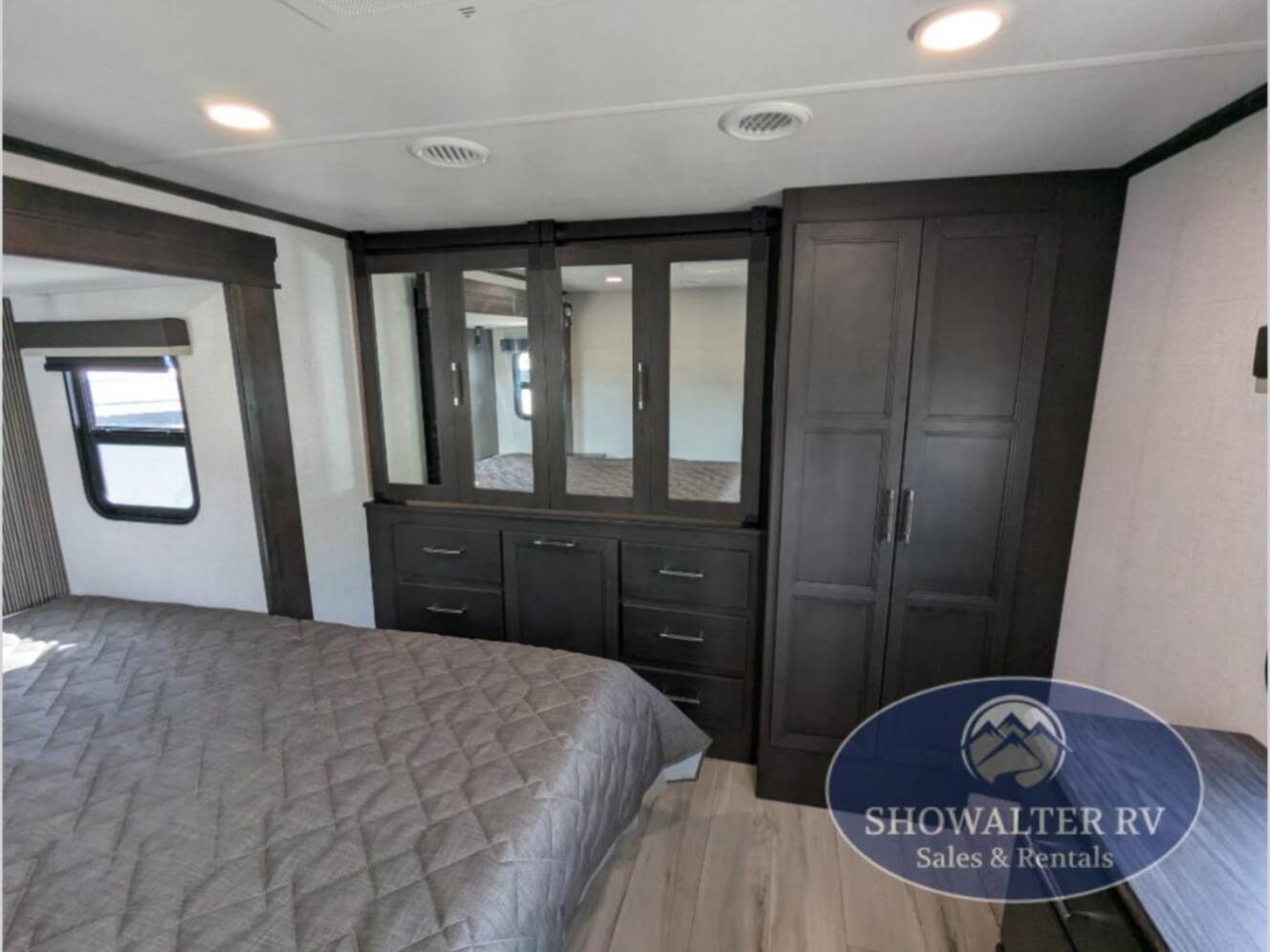 A photo of this 2026 Keystone Rv Alpine Avalanche Edition 390DS