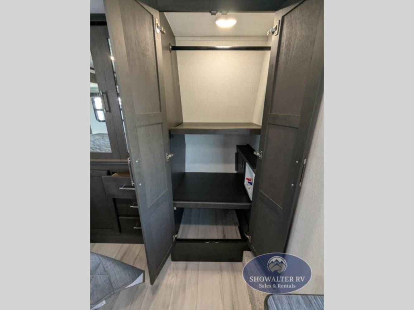 A photo of this 2026 Keystone Rv Alpine Avalanche Edition 390DS