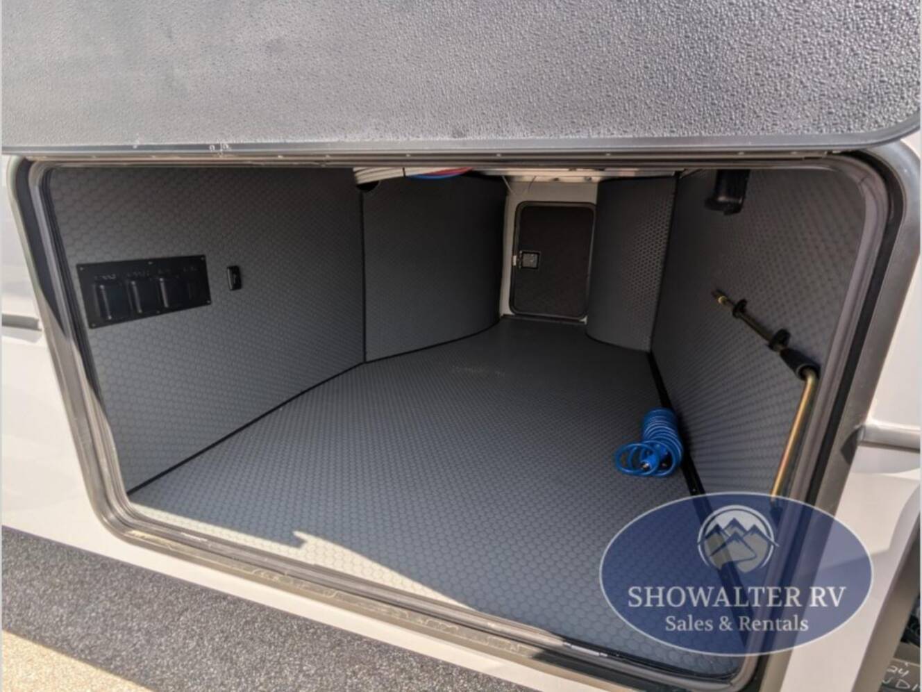 A photo of this 2026 Keystone Rv Alpine Avalanche Edition 390DS