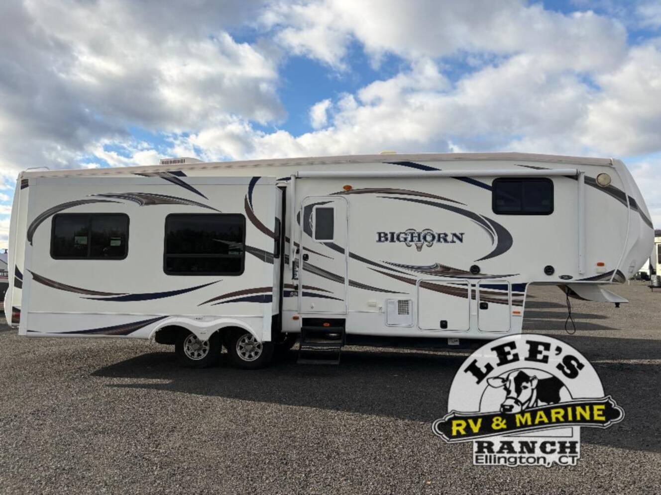 A photo of this 2012 Heartland Bighorn 3185RL