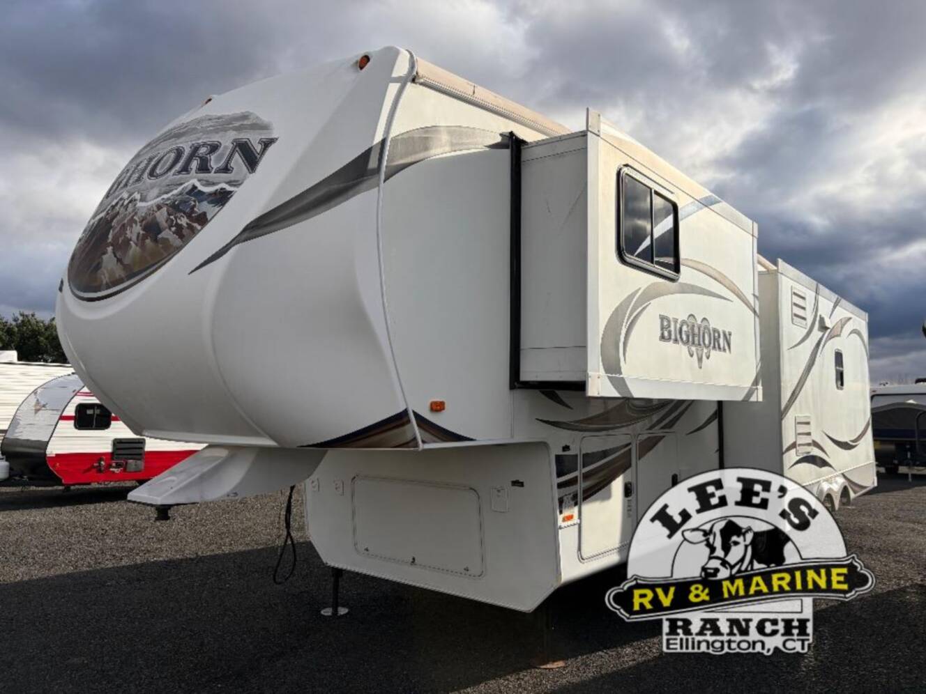 A photo of this 2012 Heartland Bighorn 3185RL