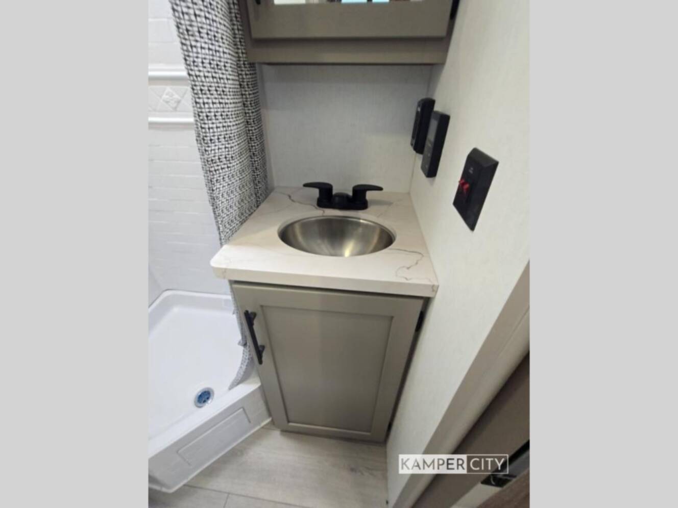 A photo of this 2026 Kz Connect Mini CM191BHK