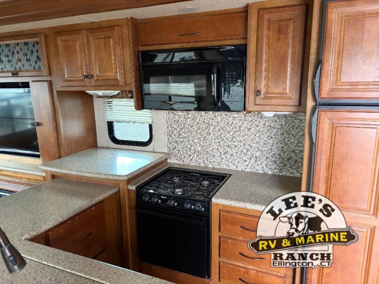 A photo of this 2012 Heartland Bighorn 3185RL