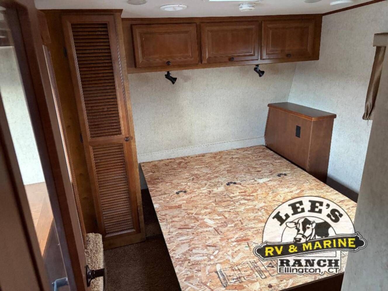 A photo of this 2012 Heartland Bighorn 3185RL