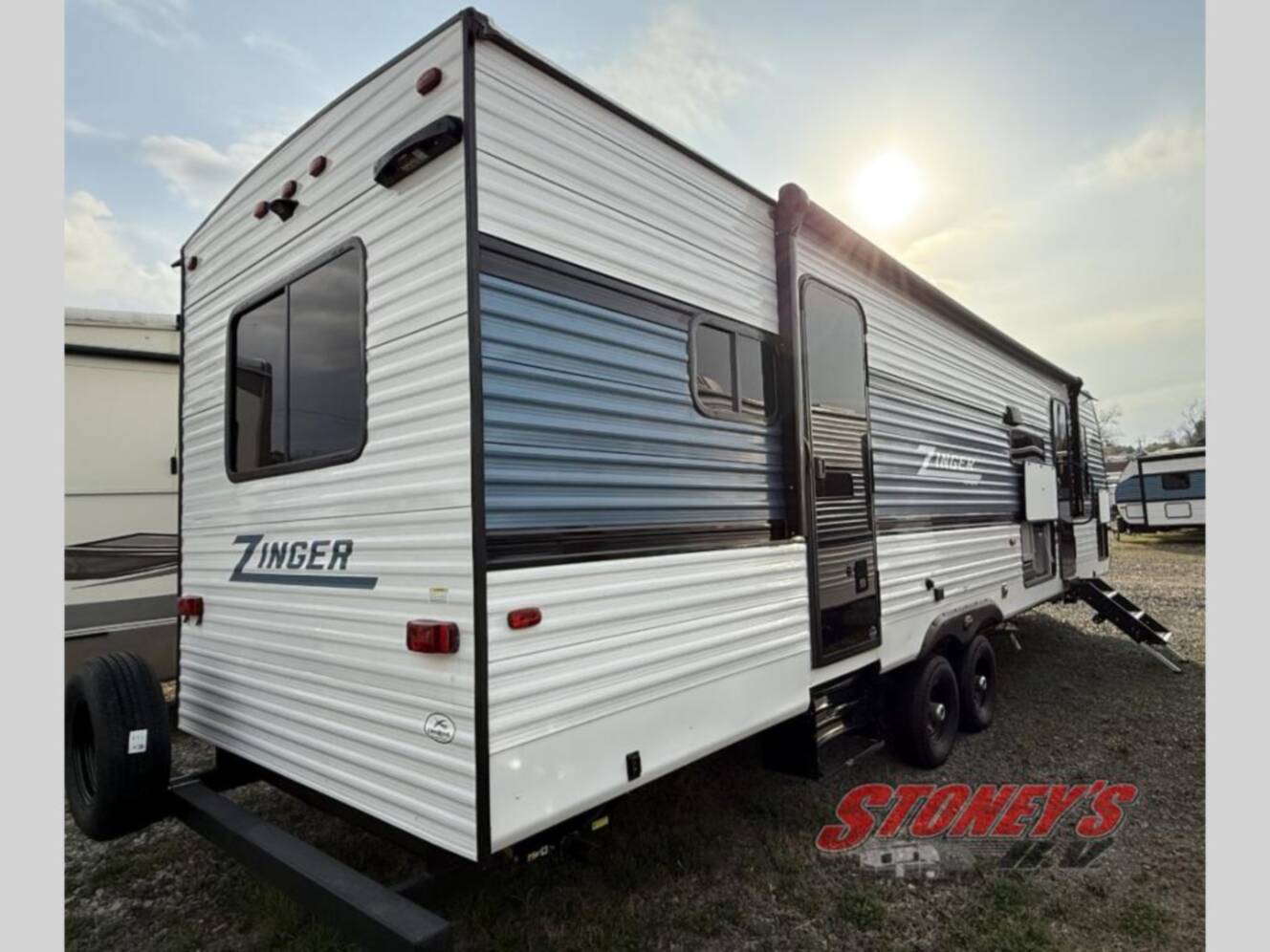 A photo of this 2025 Crossroads Zinger 320FB