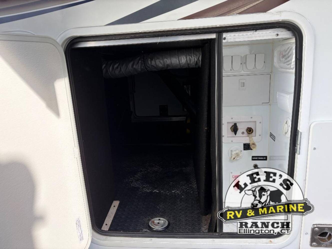 A photo of this 2012 Heartland Bighorn 3185RL