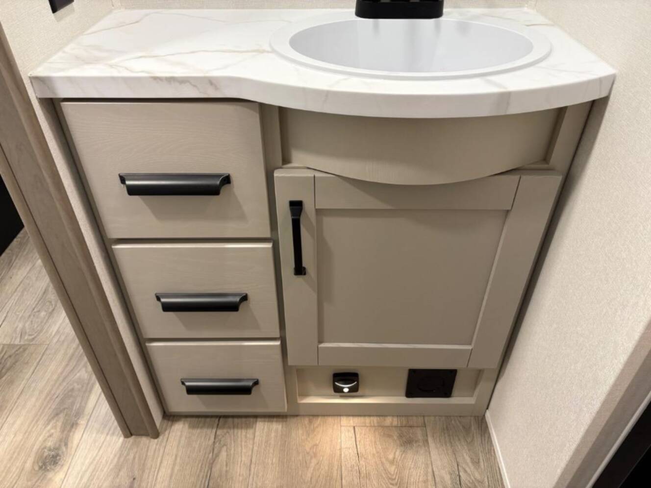 A photo of this 2026 Grand Design Reflection 100 Series 32BH