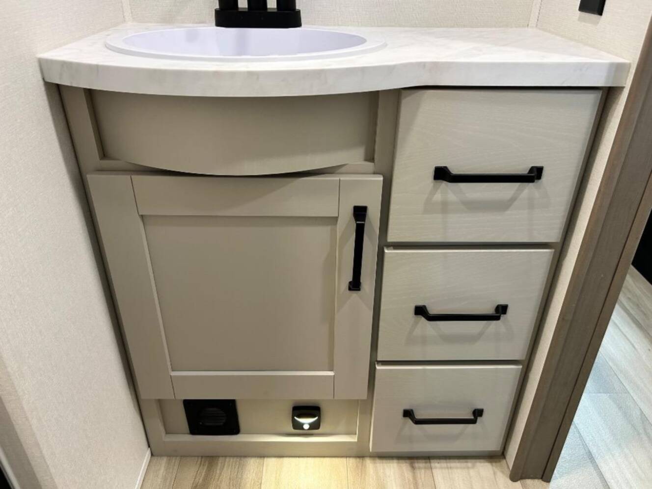 A photo of this 2026 Grand Design Reflection 100 Series 28RL
