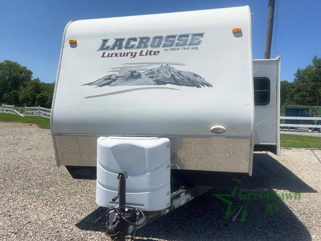 A photo of this 2011 Prime Time Rv LaCrosse 318BHS