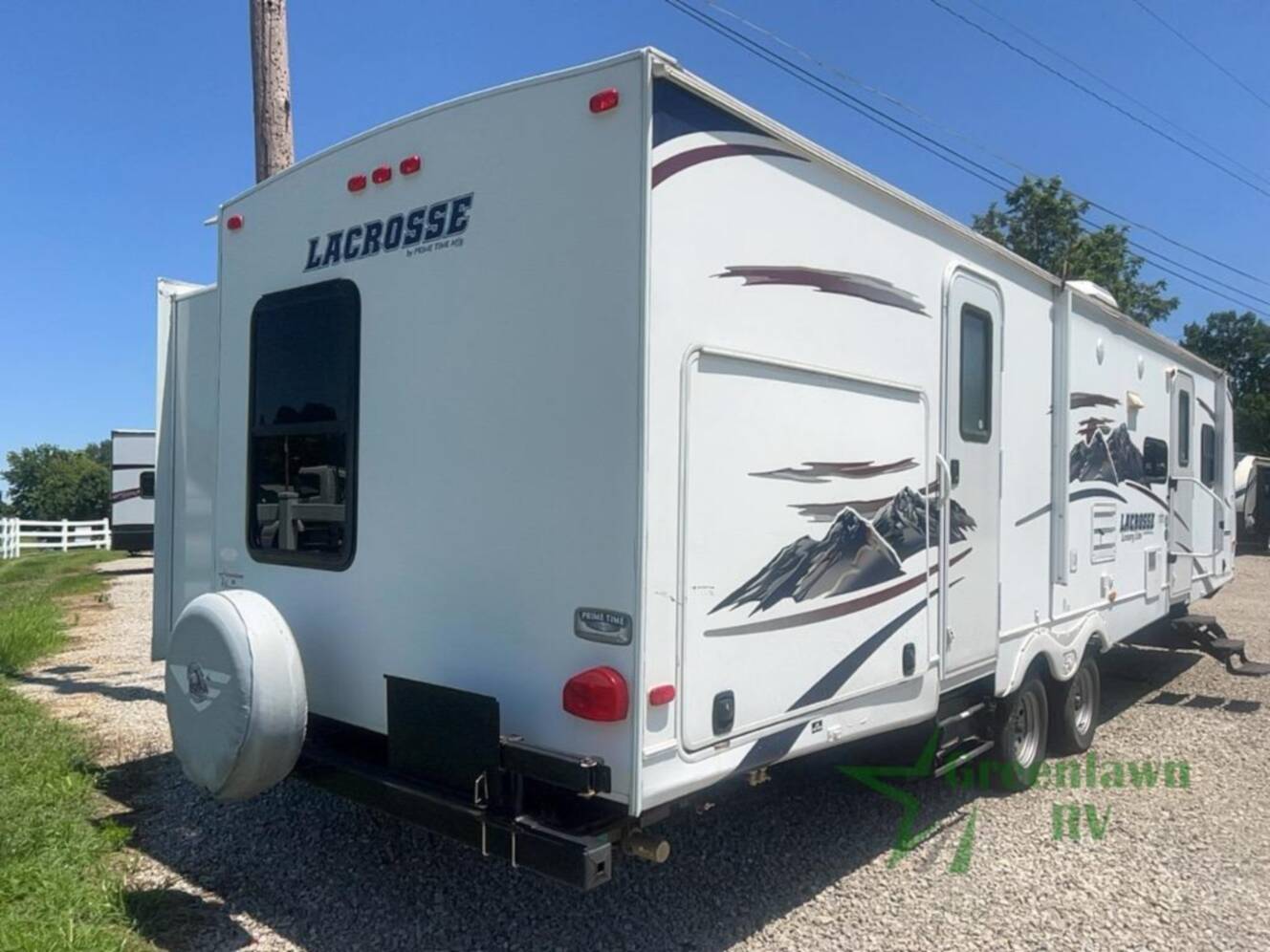 A photo of this 2011 Prime Time Rv LaCrosse 318BHS