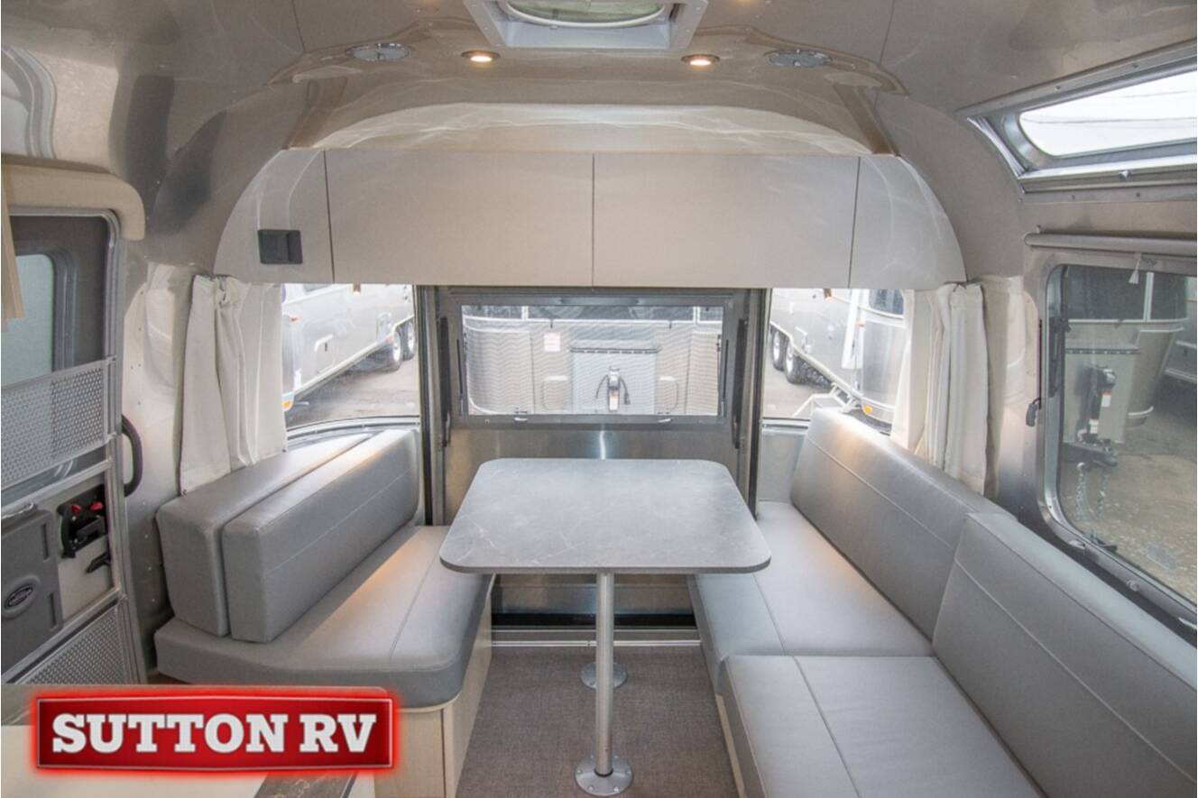 A photo of this 2026 Airstream Flying Cloud 25FB Twin