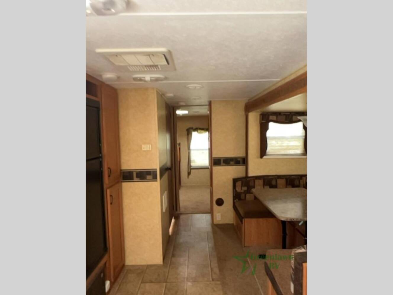 A photo of this 2011 Prime Time Rv LaCrosse 318BHS