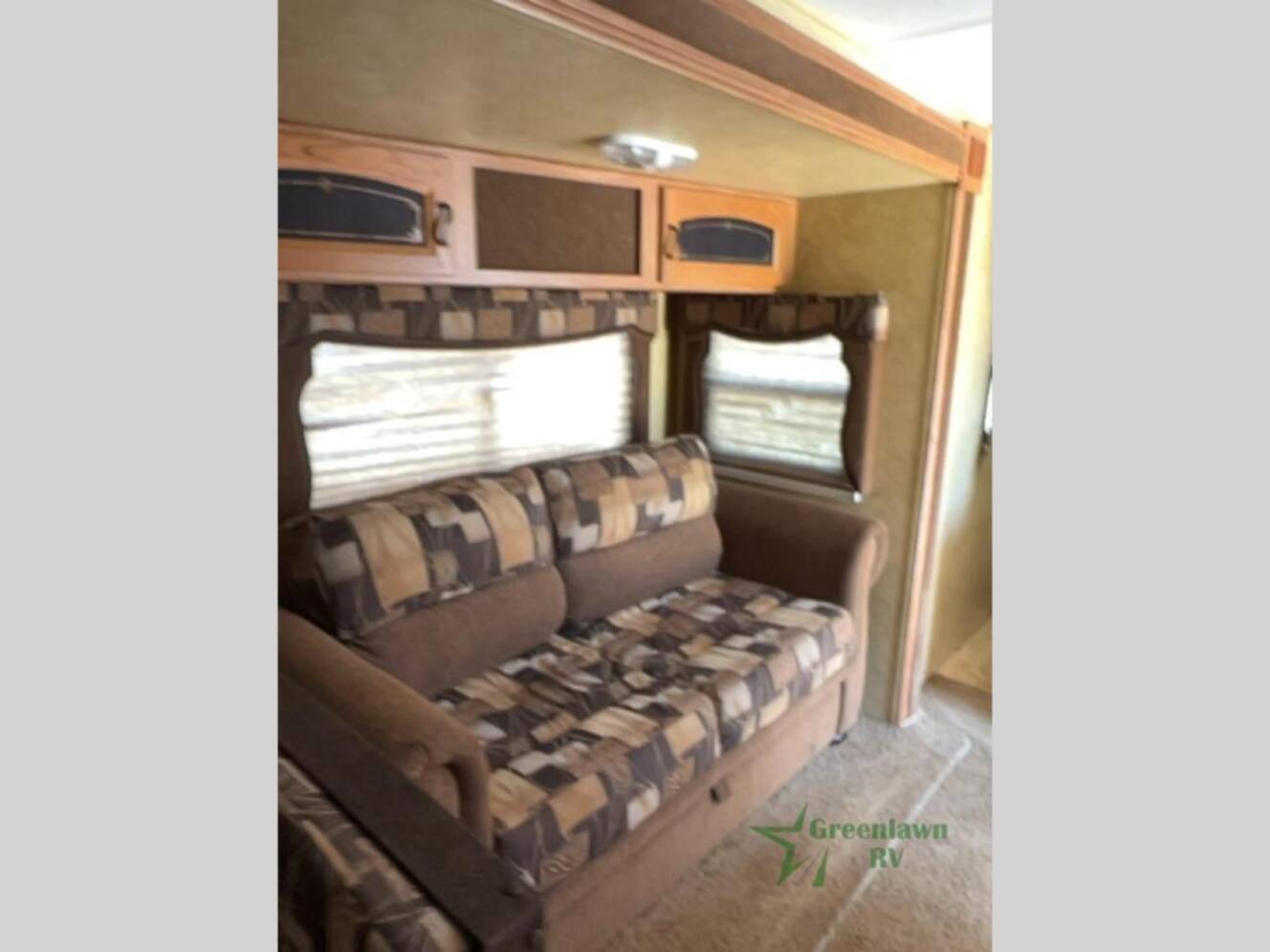 A photo of this 2011 Prime Time Rv LaCrosse 318BHS