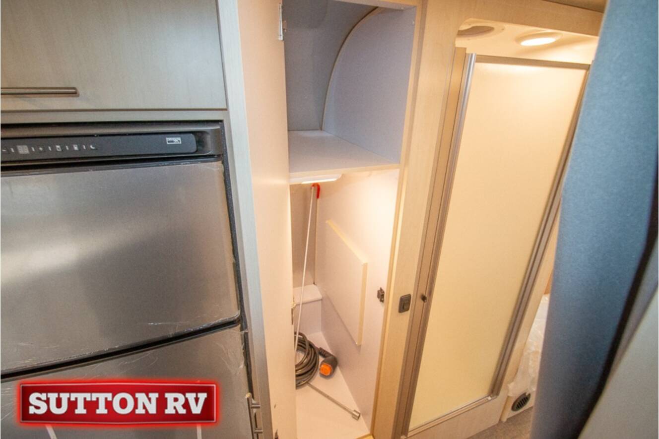 A photo of this 2026 Airstream Flying Cloud 25FB Twin