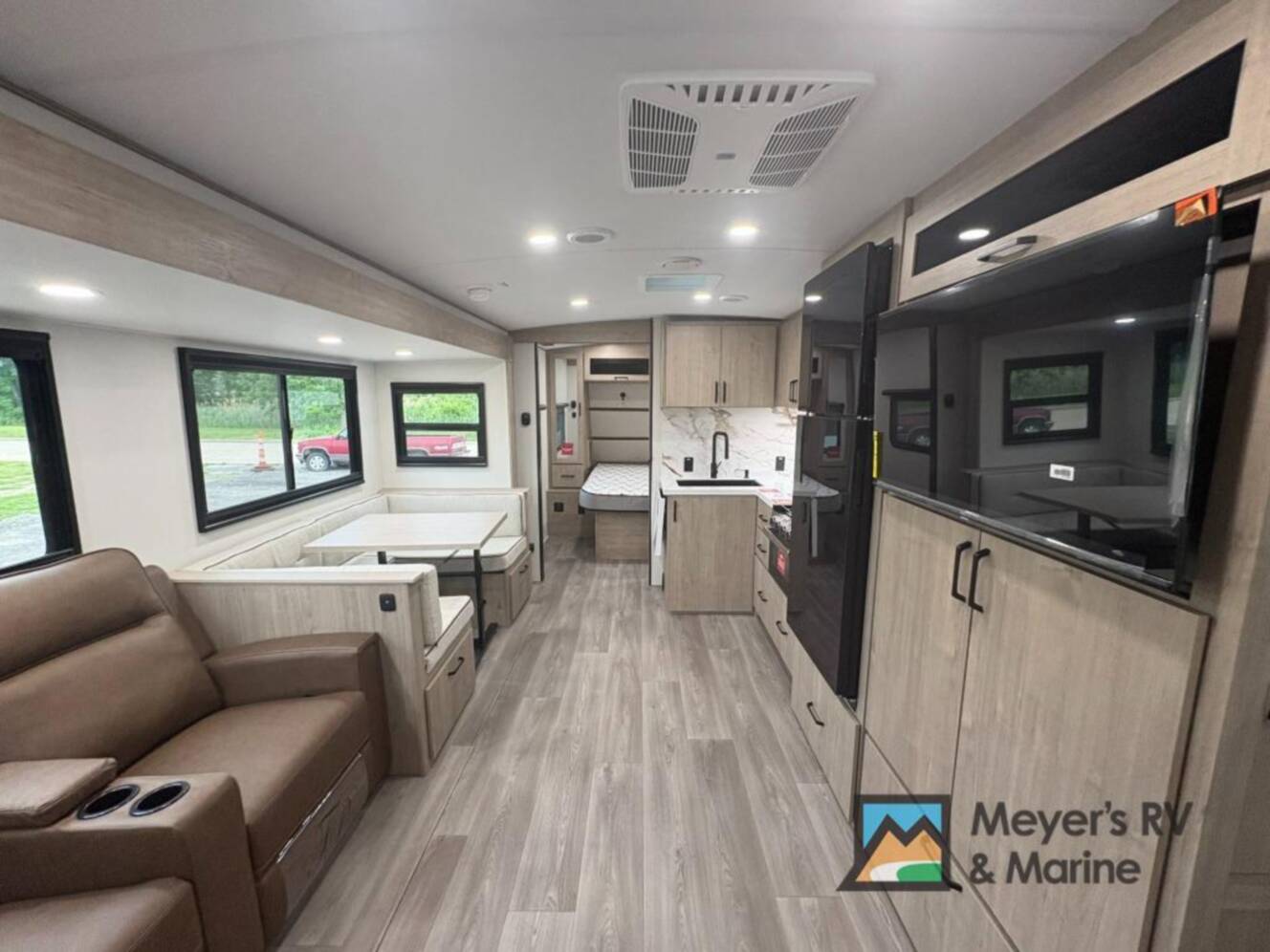 A photo of this 2027 Grand Design Imagine 2800BH
