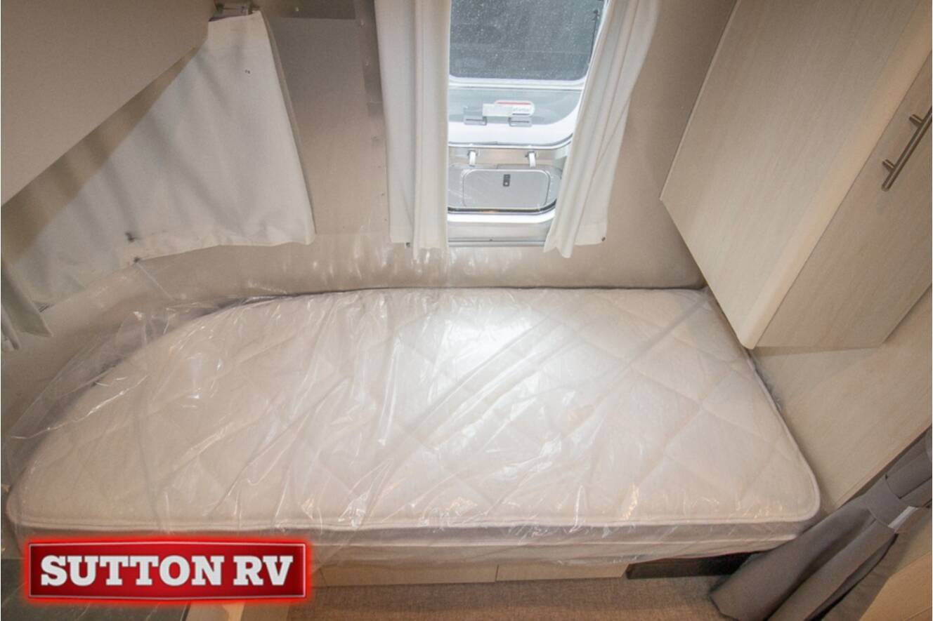 A photo of this 2026 Airstream Flying Cloud 25FB Twin