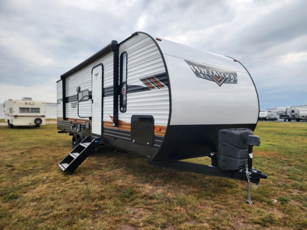2023 Forest River Rv Wildwood 28DBUD in carthage MO
