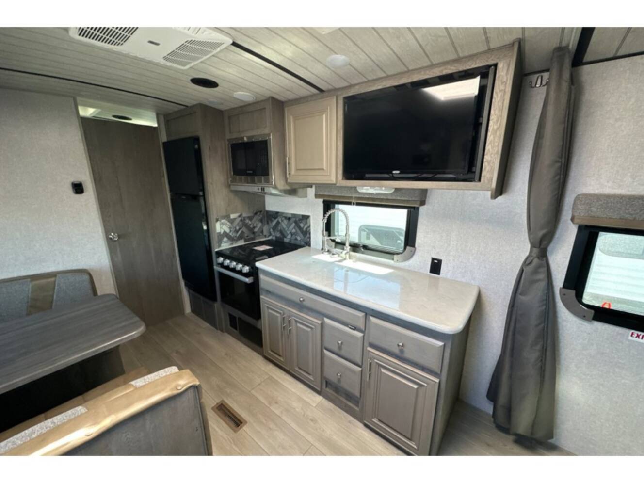 A photo of this 2026 Northwood ARCTIC FOX EDGE 22GT