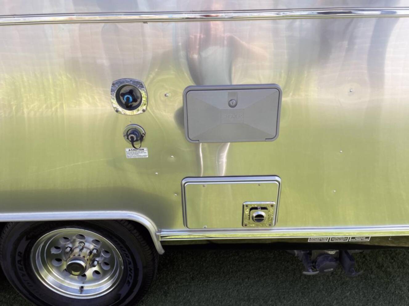 A photo of this 2020 Airstream Globetrotter 23FBQ